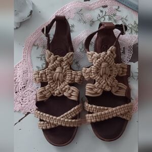 Tory Burch Tan and Brown Sandals